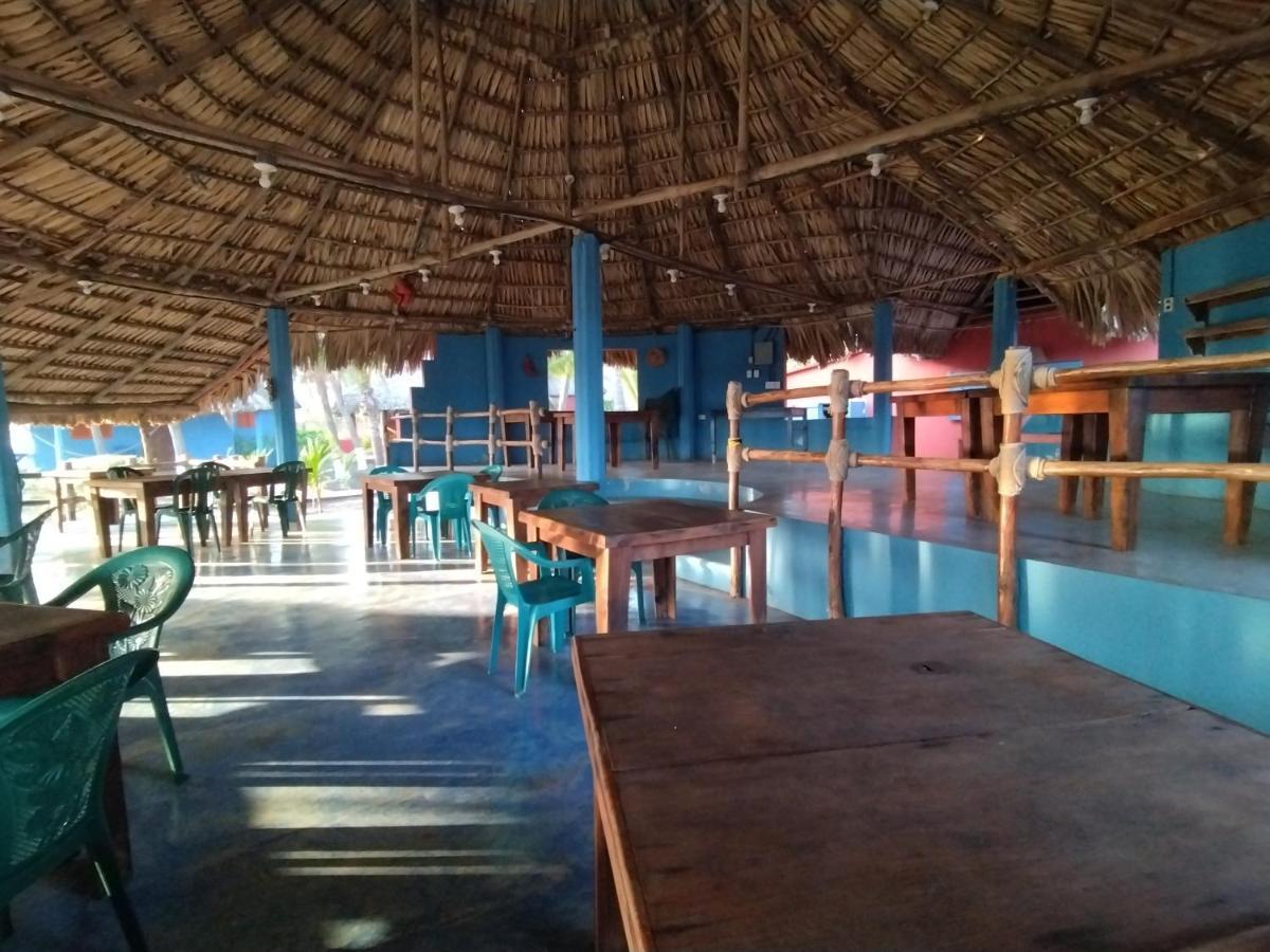 Hotel Pez De Oro Monterrico Exterior photo
